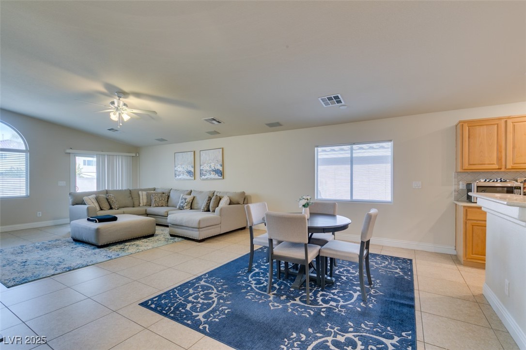 Las Vegas, Nevada 89139, United States, 4 Bedrooms Bedrooms, ,2 BathroomsBathrooms,Residential,Pending,3550