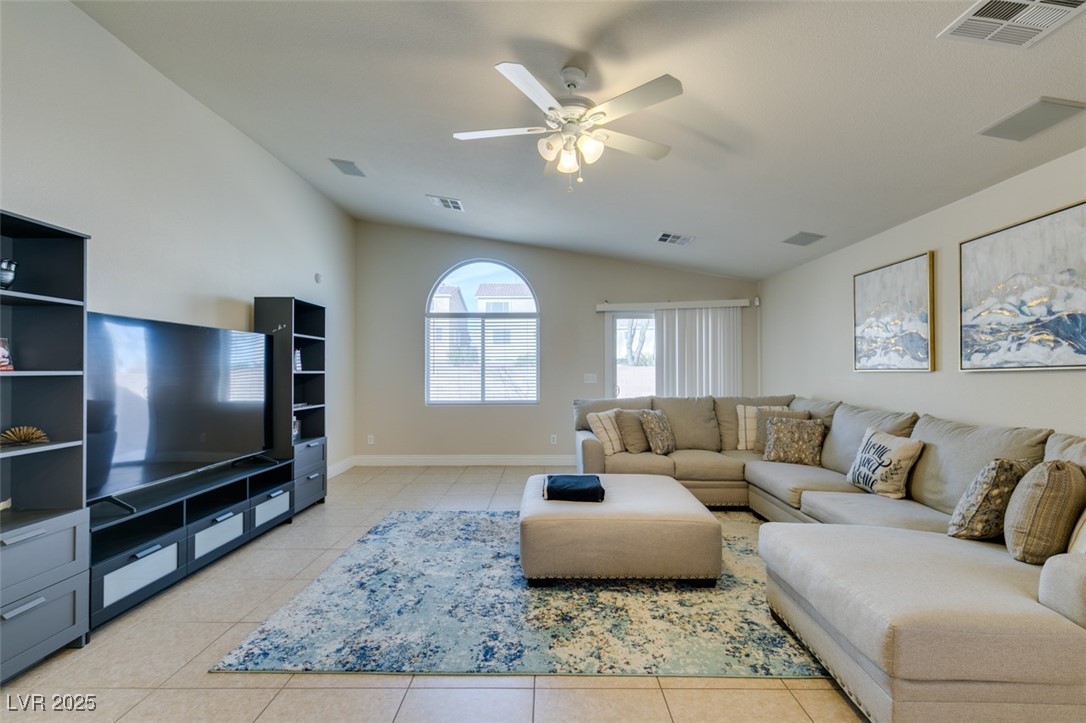 Las Vegas, Nevada 89139, United States, 4 Bedrooms Bedrooms, ,2 BathroomsBathrooms,Residential,Pending,3550