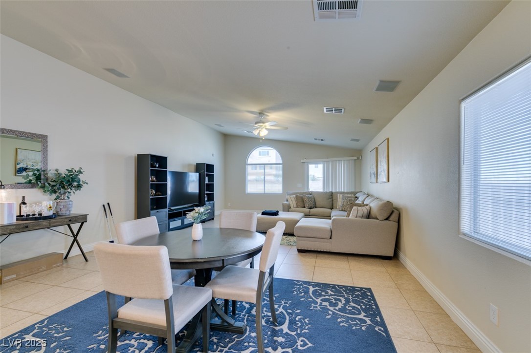 Las Vegas, Nevada 89139, United States, 4 Bedrooms Bedrooms, ,2 BathroomsBathrooms,Residential,Pending,3550