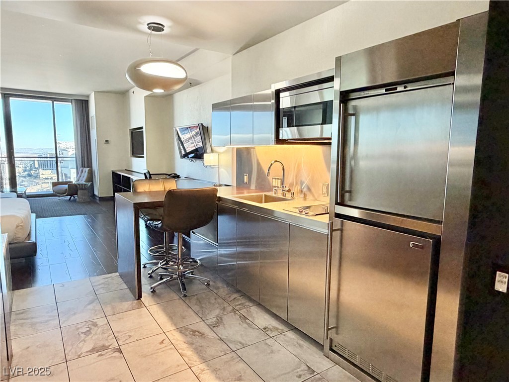 4381 W Flamingo Road 5006