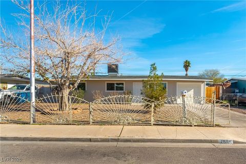 2816 Berg Street North Las Vegas NV 89030