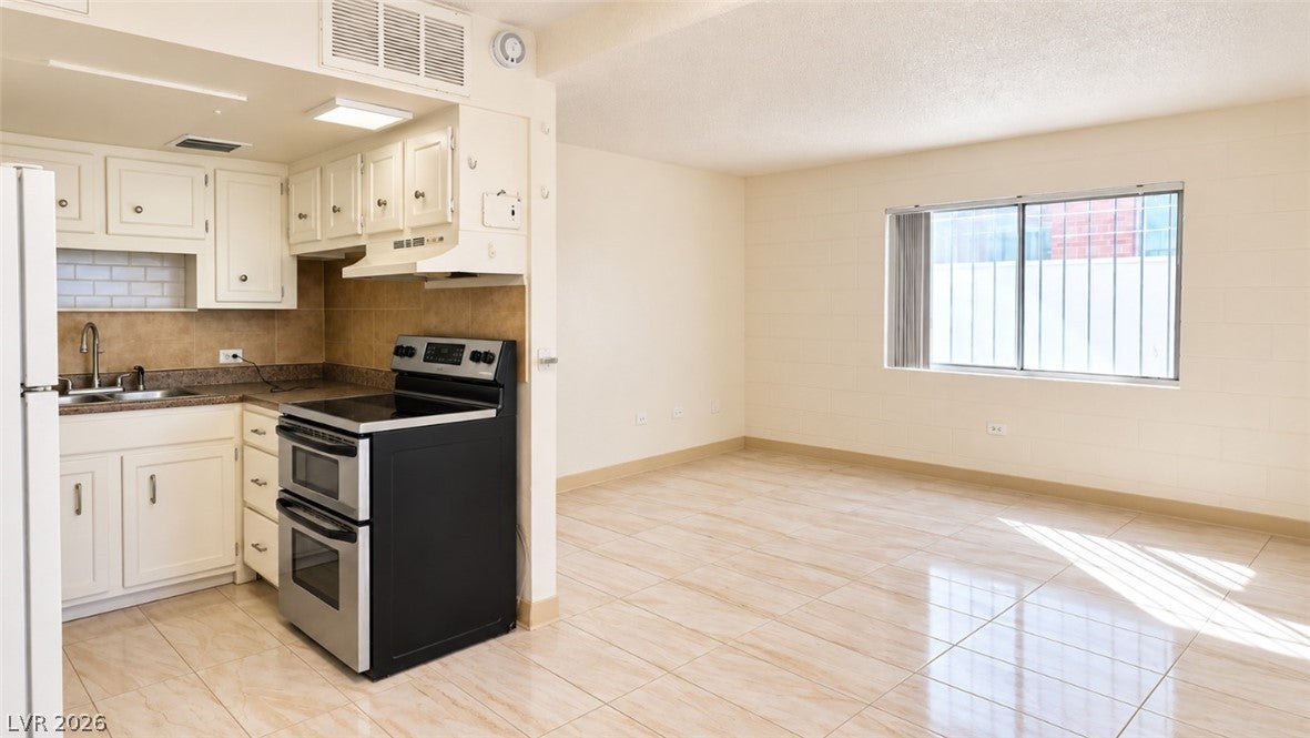 818 S 7th Street 3