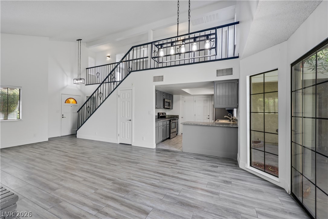 3267 Dawnflower Street 1