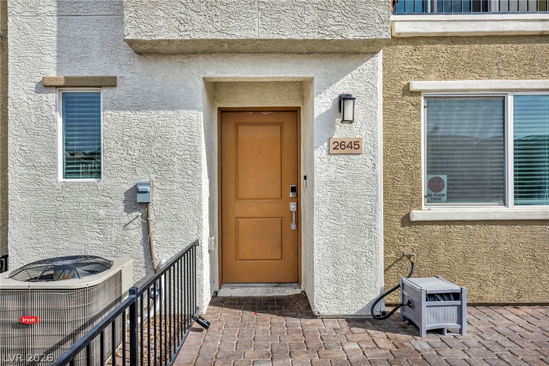 2645 Wimbledon White Court