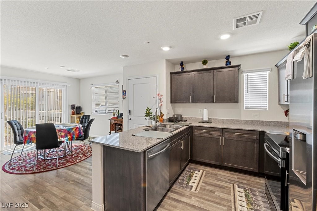 North Las Vegas, Nevada 89086, United States, 3 Bedrooms Bedrooms, ,3 BathroomsBathrooms,Residential,Active,185423