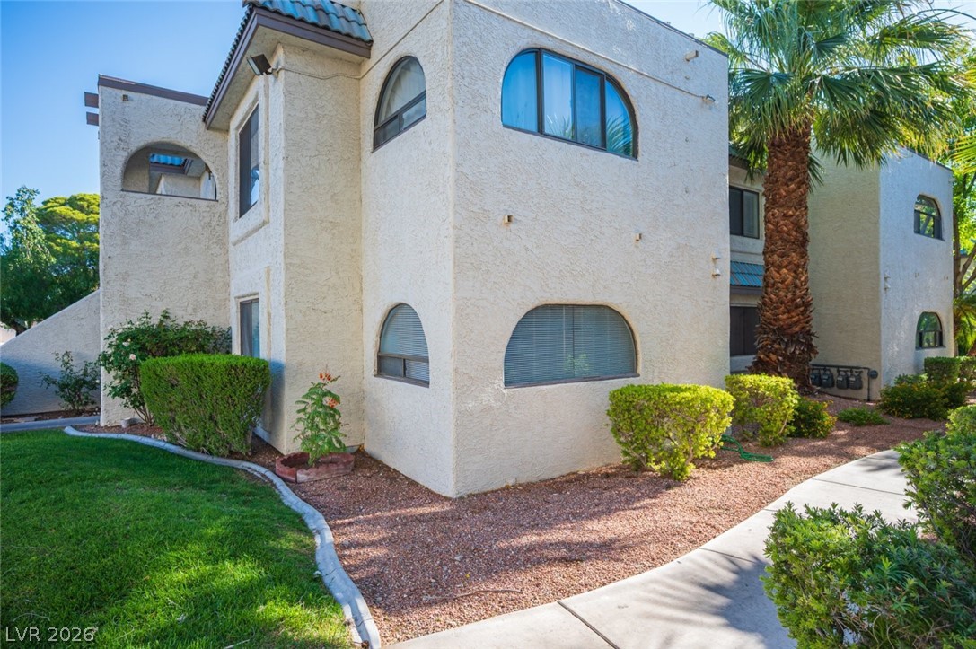1406 Santa Margarita Street B