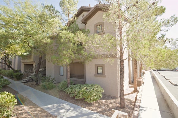 8250 N GRAND CANYON DR UNIT 2016, LAS VEGAS, NV 89166 - Image bcefda693bd53b3a701cb4b32c0e0e4a/480276943
