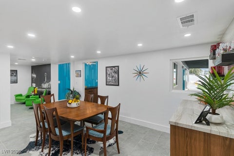 Tiny photo for 3333 Seminole Circle, Las Vegas, NV 89169 (MLS # 2743301)