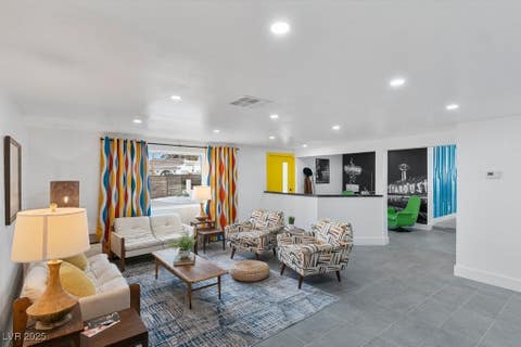 Tiny photo for 3333 Seminole Circle, Las Vegas, NV 89169 (MLS # 2743301)