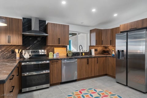 Tiny photo for 3333 Seminole Circle, Las Vegas, NV 89169 (MLS # 2743301)