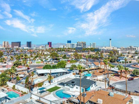 Tiny photo for 3333 Seminole Circle, Las Vegas, NV 89169 (MLS # 2743301)