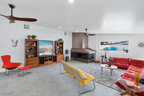 Tiny photo for 3333 Seminole Circle, Las Vegas, NV 89169 (MLS # 2743301)