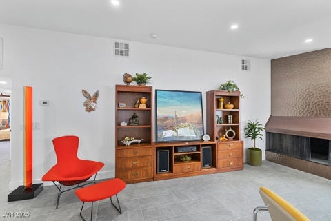 Tiny photo for 3333 Seminole Circle, Las Vegas, NV 89169 (MLS # 2743301)