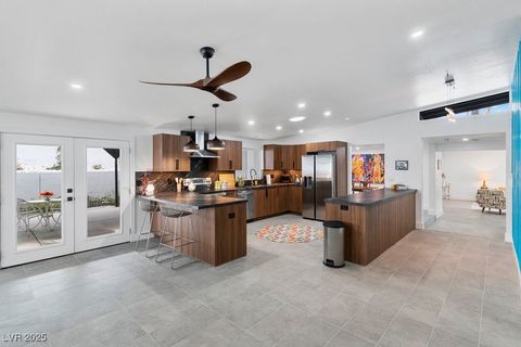 Tiny photo for 3333 Seminole Circle, Las Vegas, NV 89169 (MLS # 2743301)