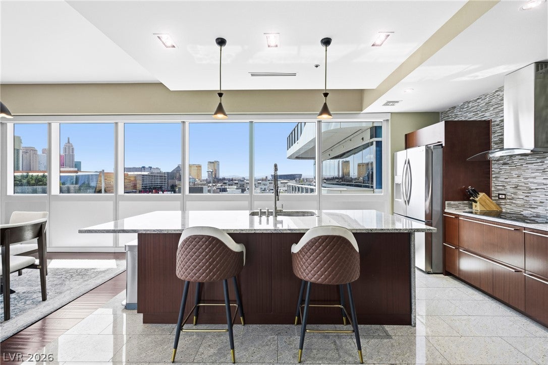 4471 Dean Martin Drive 810