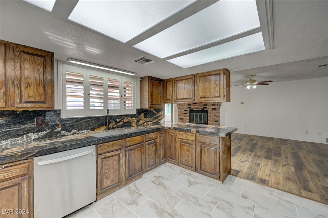 6855 Stone Drive, Las Vegas, Nevada image 27