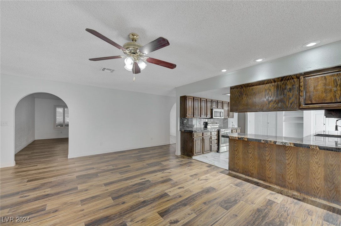 6855 Stone Drive, Las Vegas, Nevada image 18