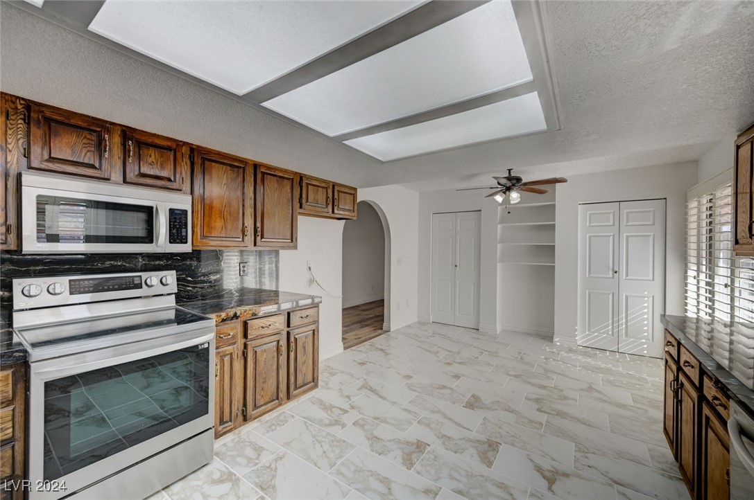 6855 Stone Drive, Las Vegas, Nevada image 28