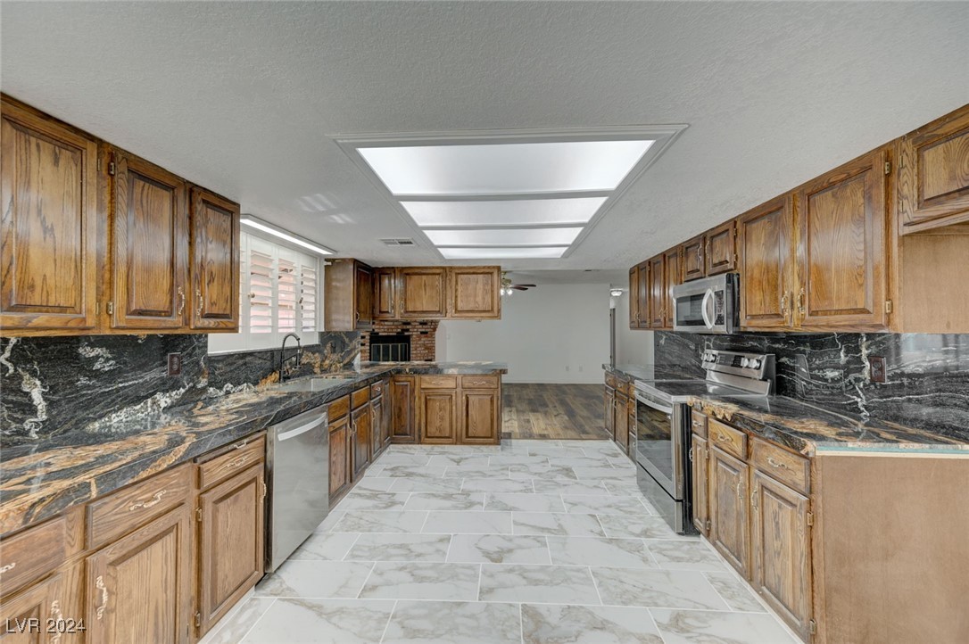 6855 Stone Drive, Las Vegas, Nevada image 22