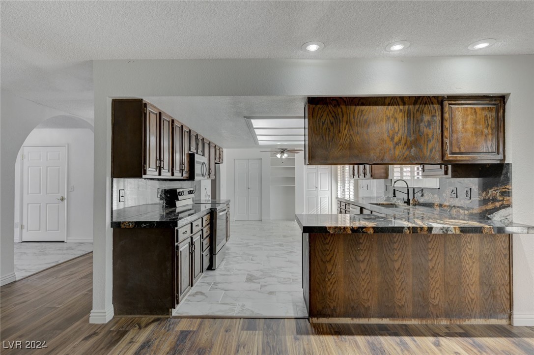 6855 Stone Drive, Las Vegas, Nevada image 19