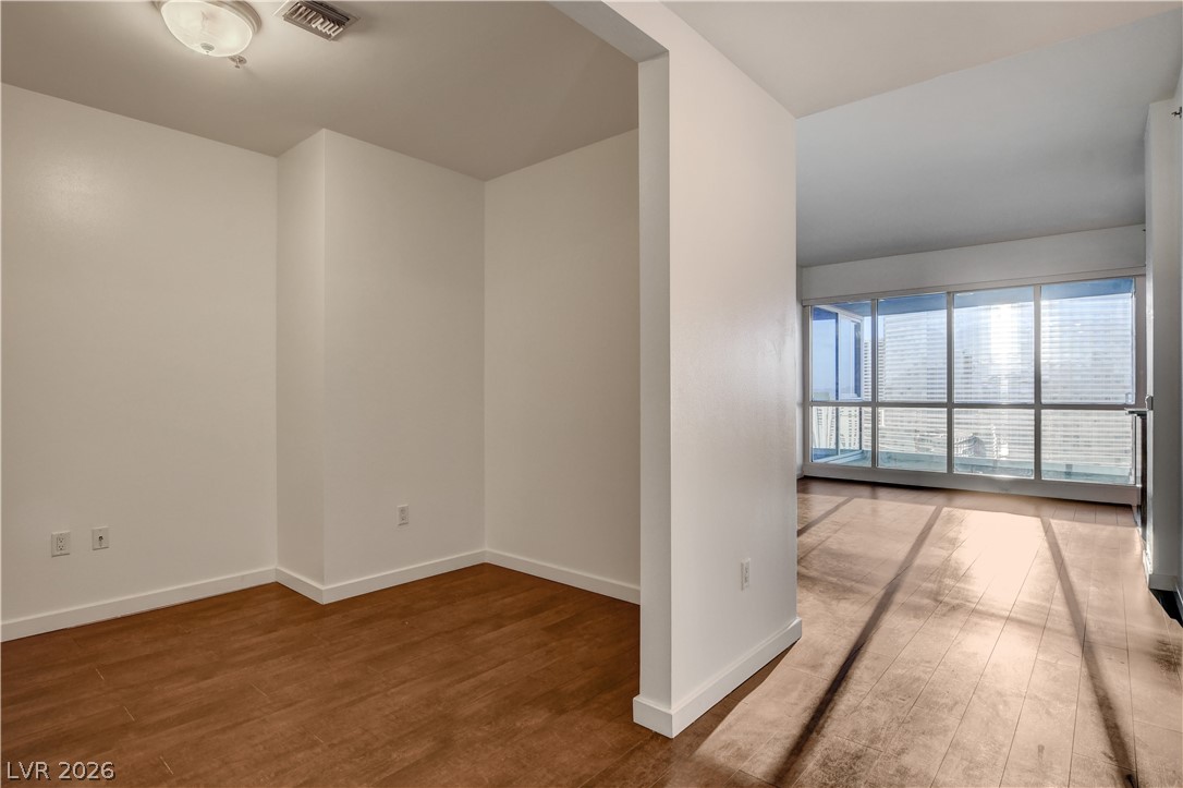 4575 Dean Martin Drive 3007