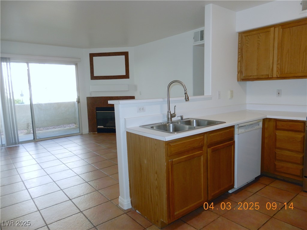 3051 Key Largo Drive #103, Las Vegas, Nevada image 6