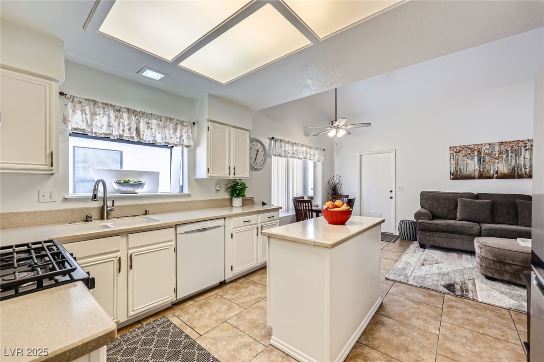 1698 Laurel Oak Drive, Las Vegas, Nevada image 10