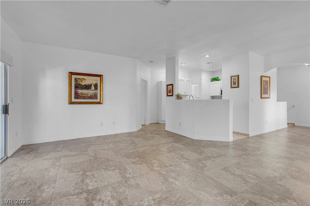 2050 W Warm Springs Road 4322