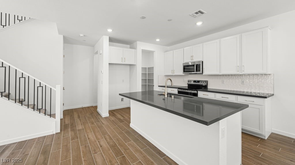 Properties 4 1491 Melodic Lark Drive