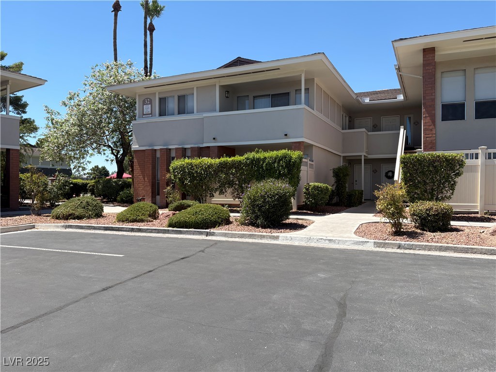 2855 Geary Place 3201