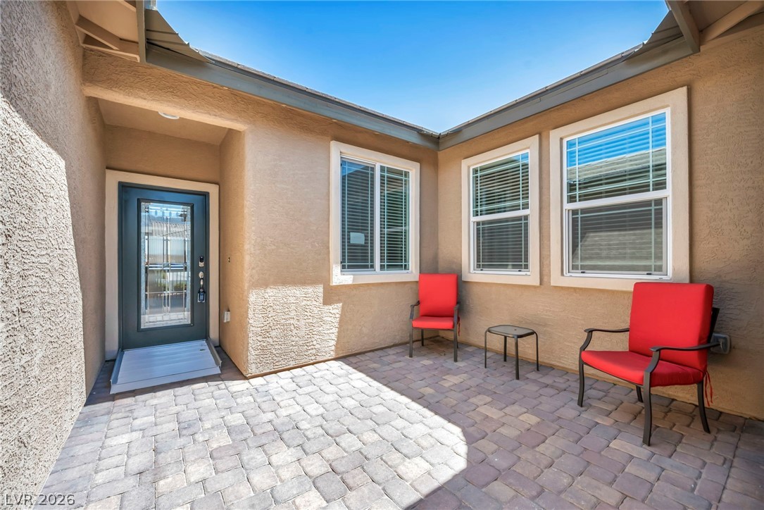 6928 Laurel Falls Court