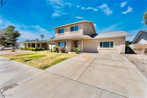 Photo of 328 Antelope Way, Las Vegas, NV 89145 (MLS # 2744957)