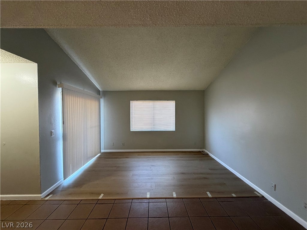 5187 Garden Lane C