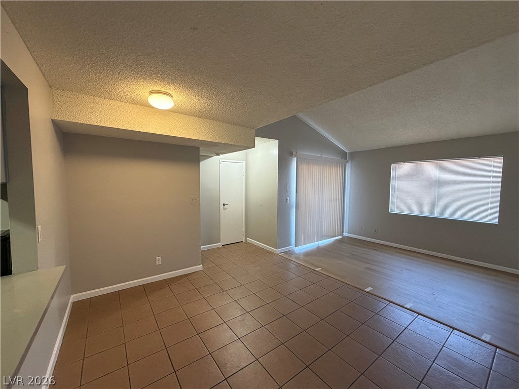 5187 Garden Lane C