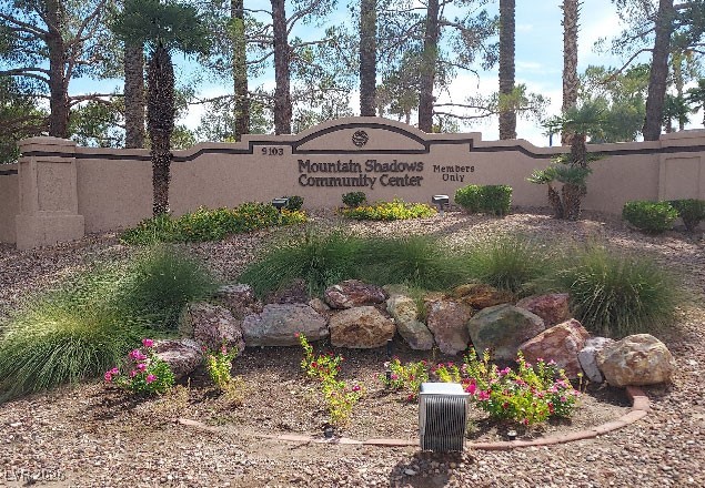 10527 Mission Lakes Avenue