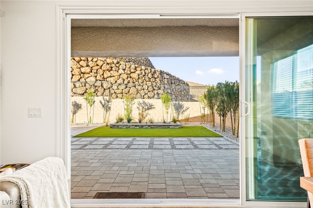 52 Reverie Heights Avenue, Henderson, Nevada image 33
