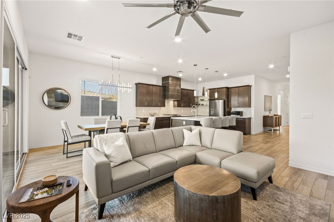 52 Reverie Heights Avenue, Henderson, Nevada image 14