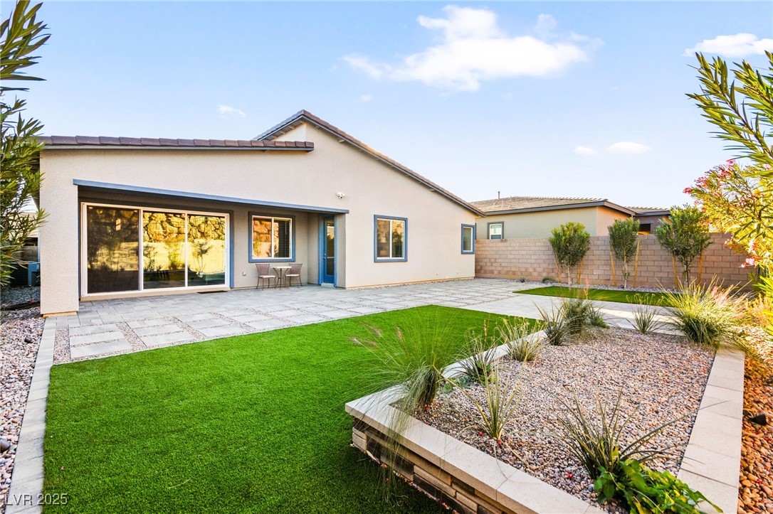 52 Reverie Heights Avenue, Henderson, Nevada image 7