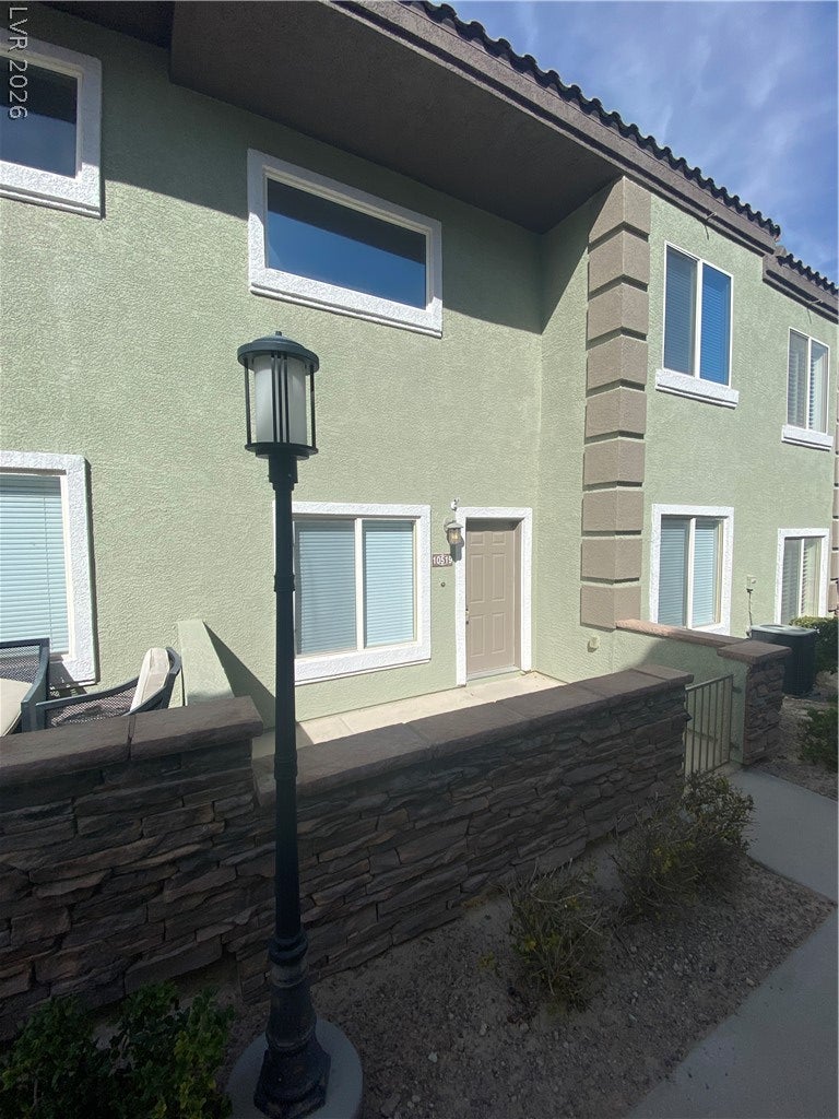 10519 Gold Shadow Avenue