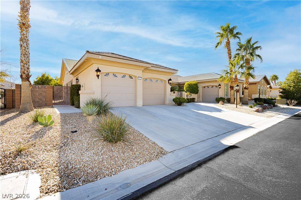 Photo of 3625 Frank Derek Avenue, Las Vegas, NV 89139 (MLS # 2775342)