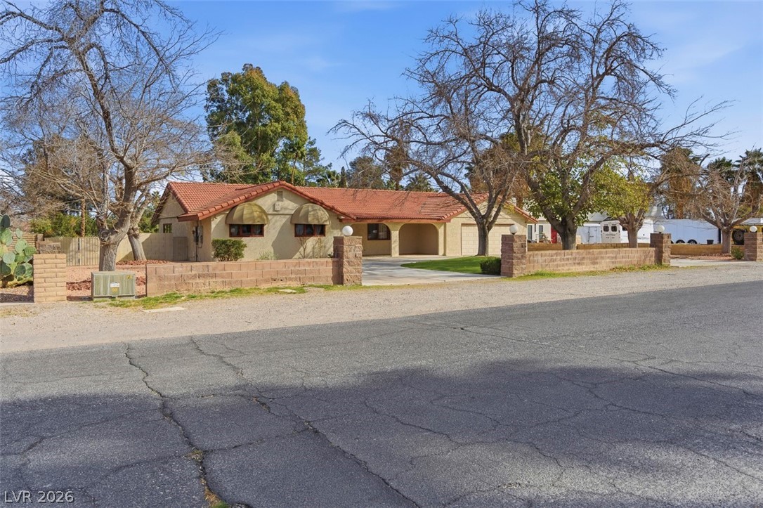 1558 Duneville Street