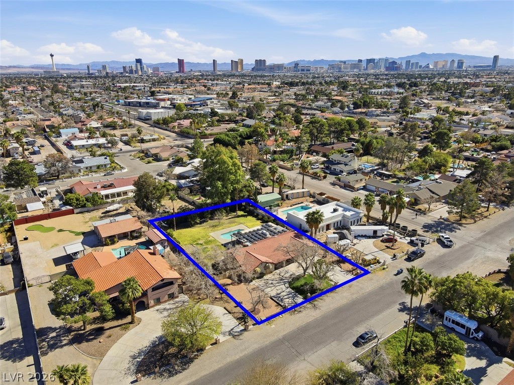 1558 Duneville Street