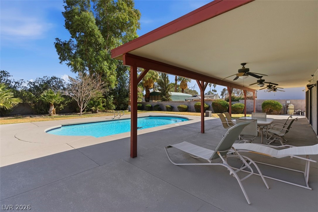 1558 Duneville Street