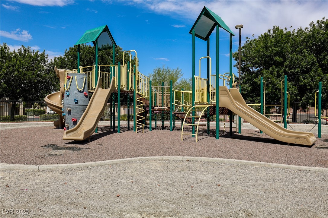 928 Shades End Avenue, North Las Vegas, Nevada image 31