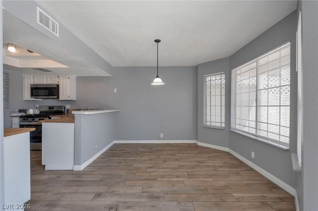 3825 Summer Breeze Circle