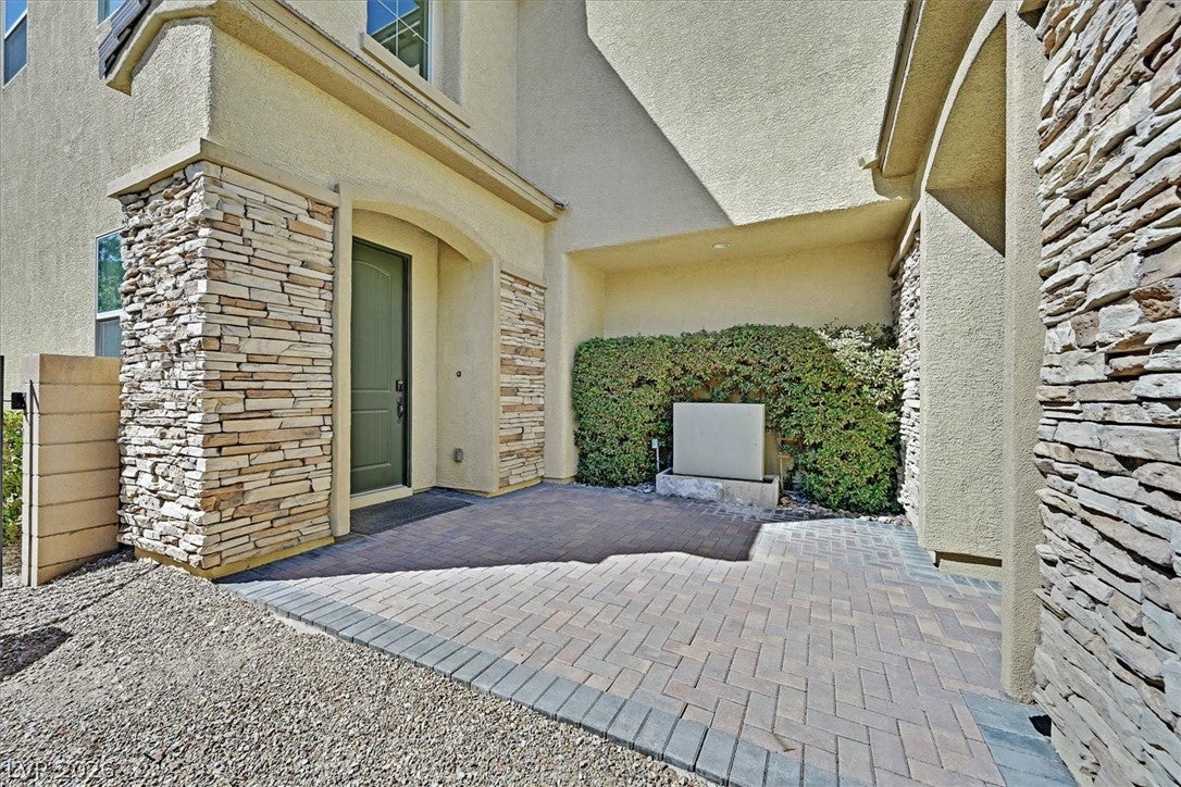 817 Orchard Course Drive