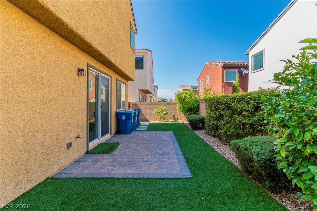 7728 Tiger Palm Court