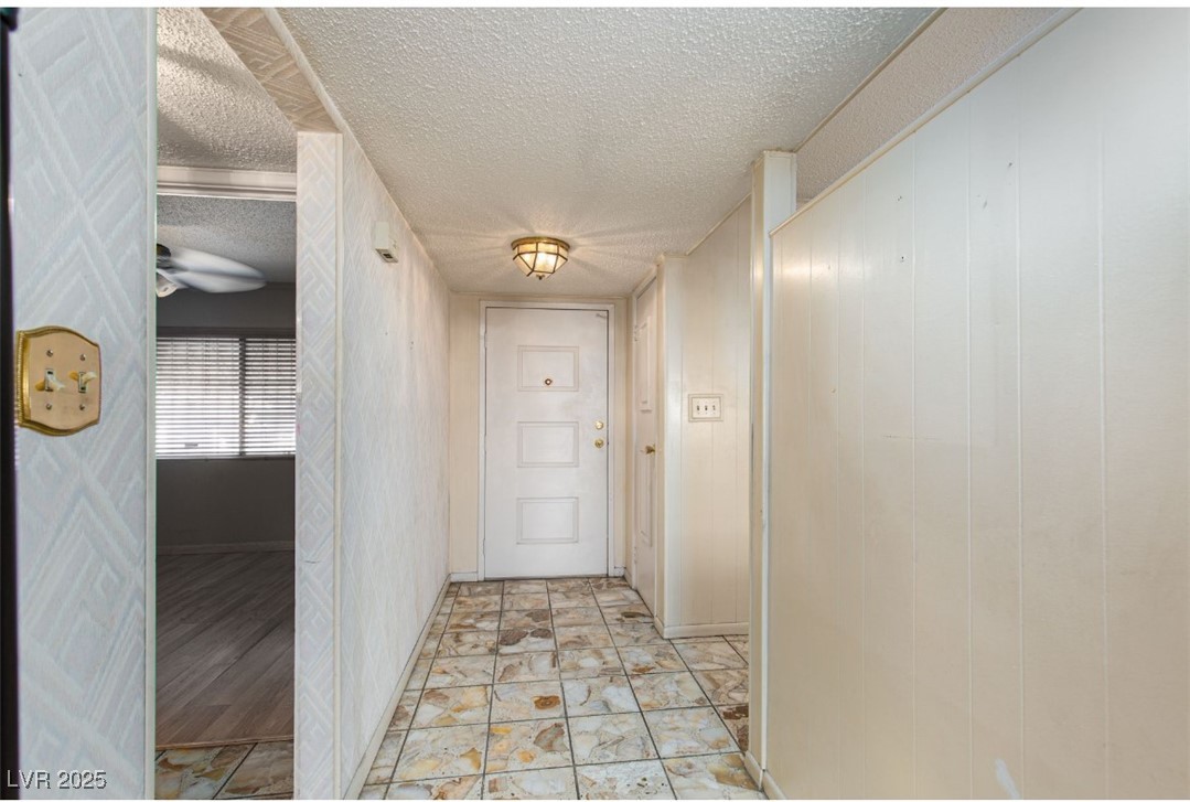 2432 Palma Vista Avenue