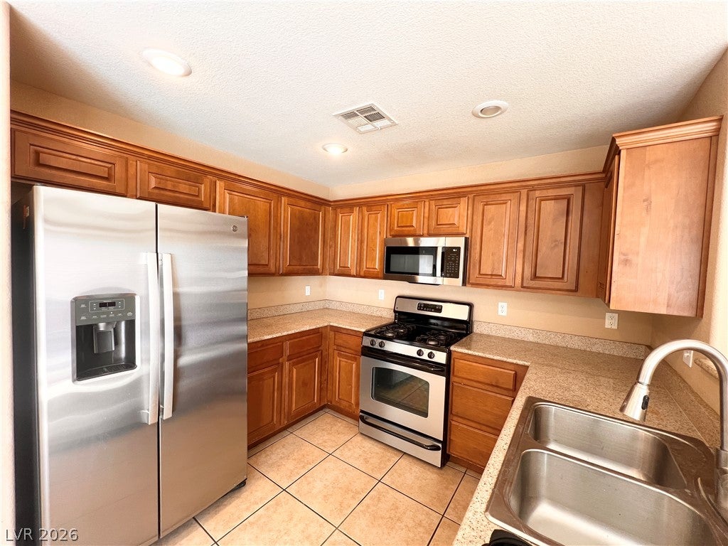 6067 W Dewey Drive