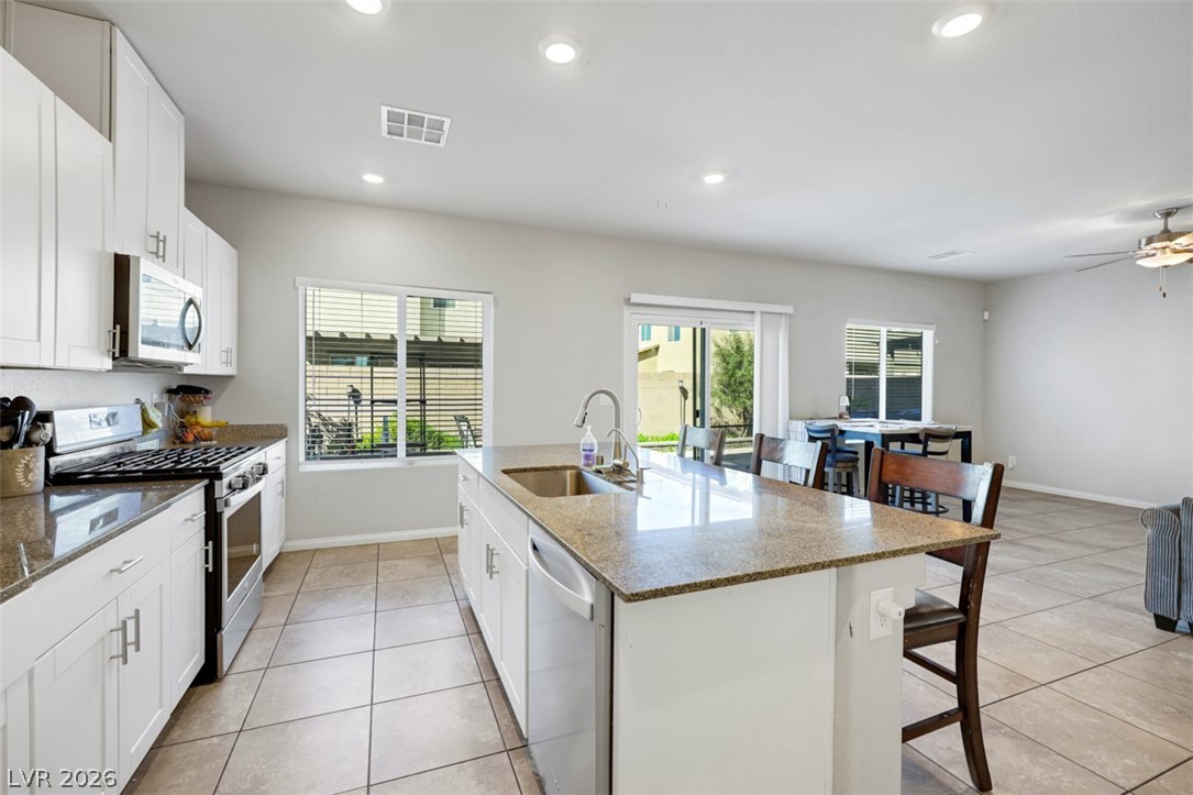 1054 Twincrest Avenue